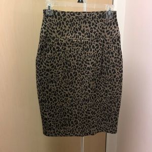 Super sexy Forever21 leopard skirt